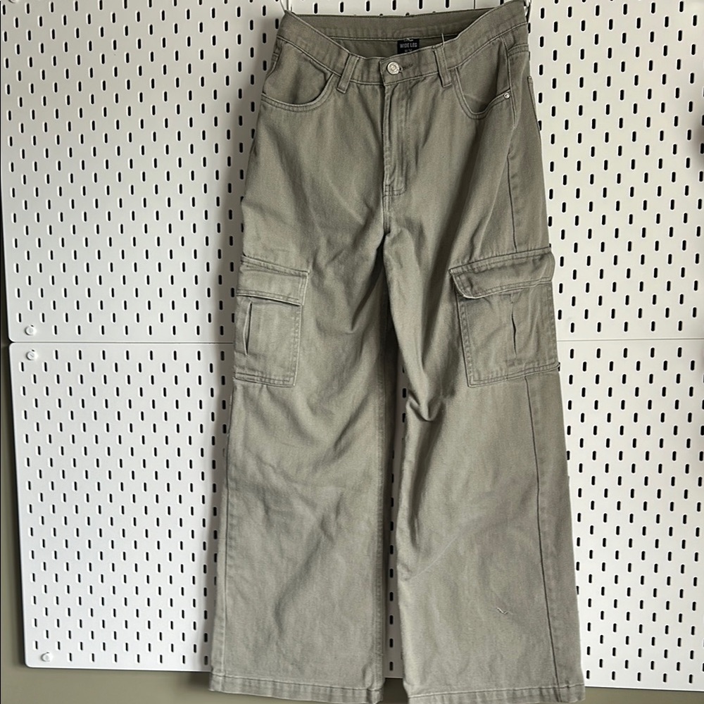 Women's Gray Cargo Pants